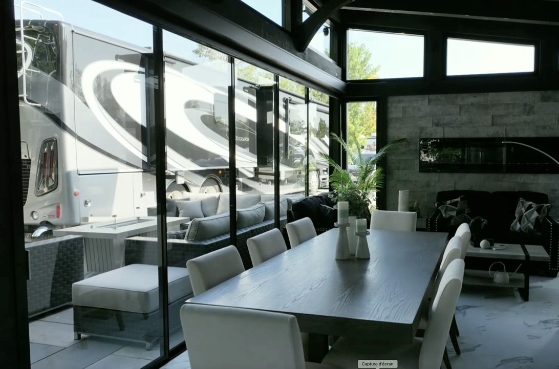 Rideaux en verre idéaux pour espace de camping