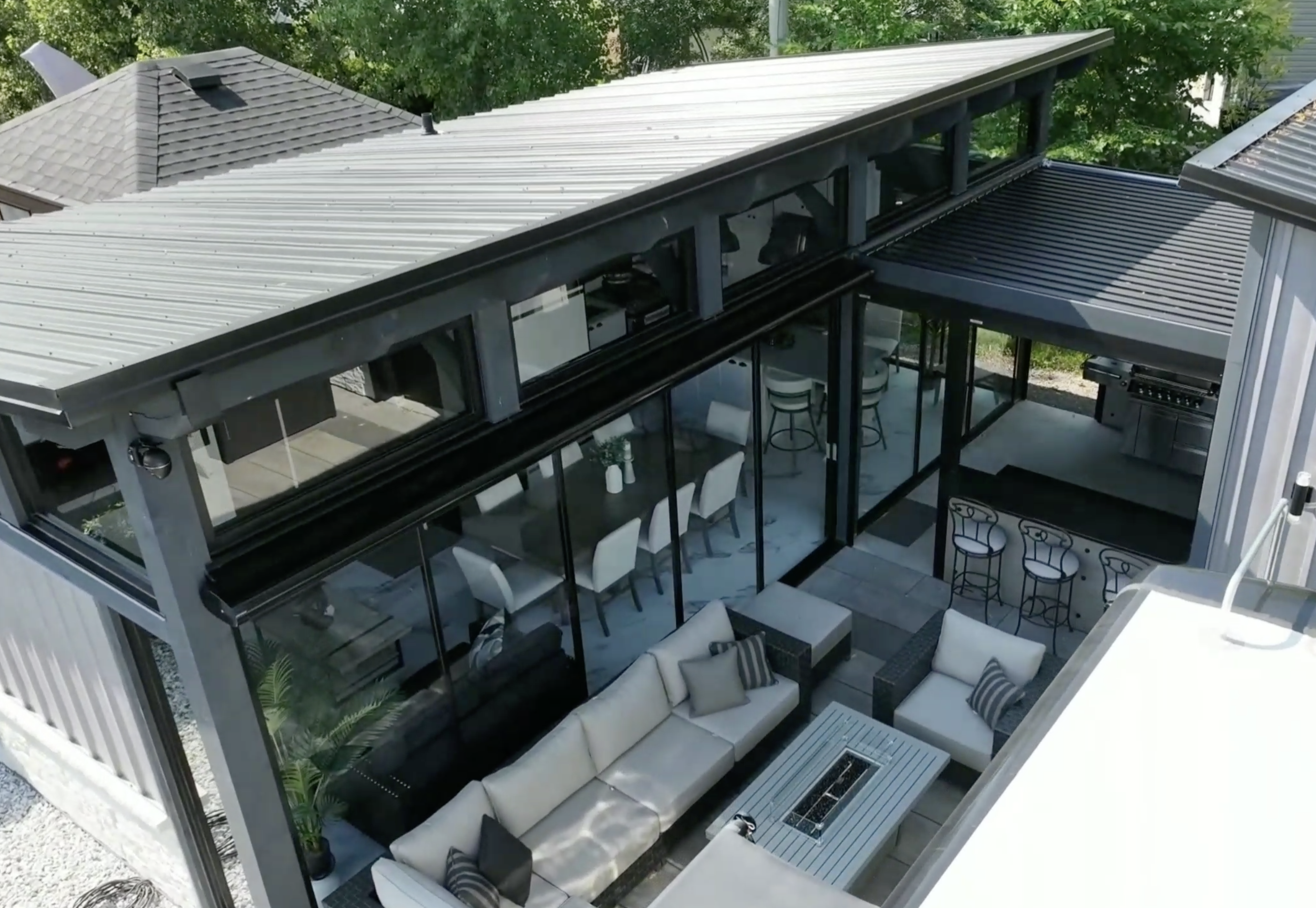 Rideaux en verre idéaux pour espace de camping