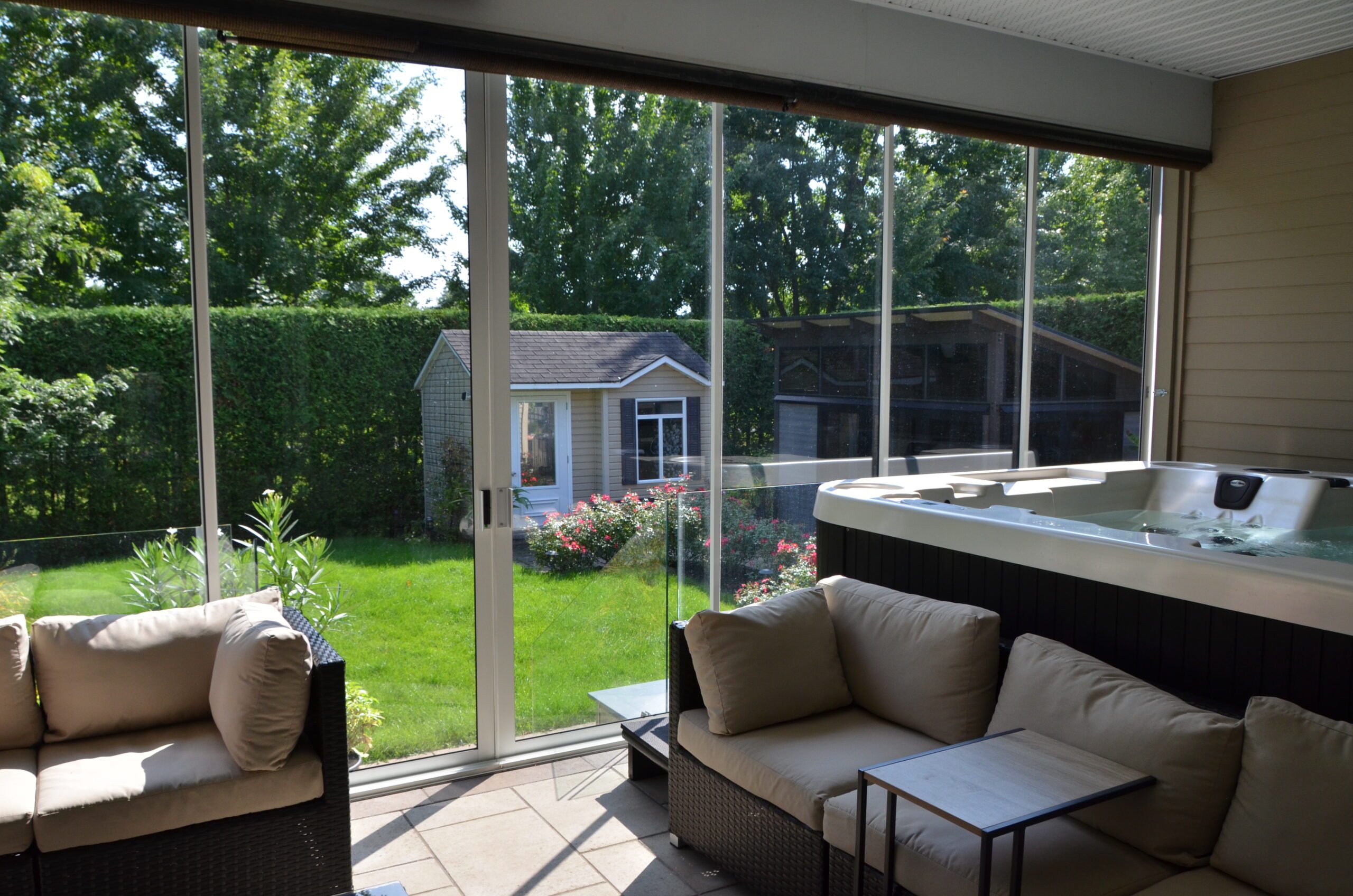 abri spa intérieur Solariu