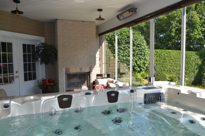 abri spa intérieur Solariu